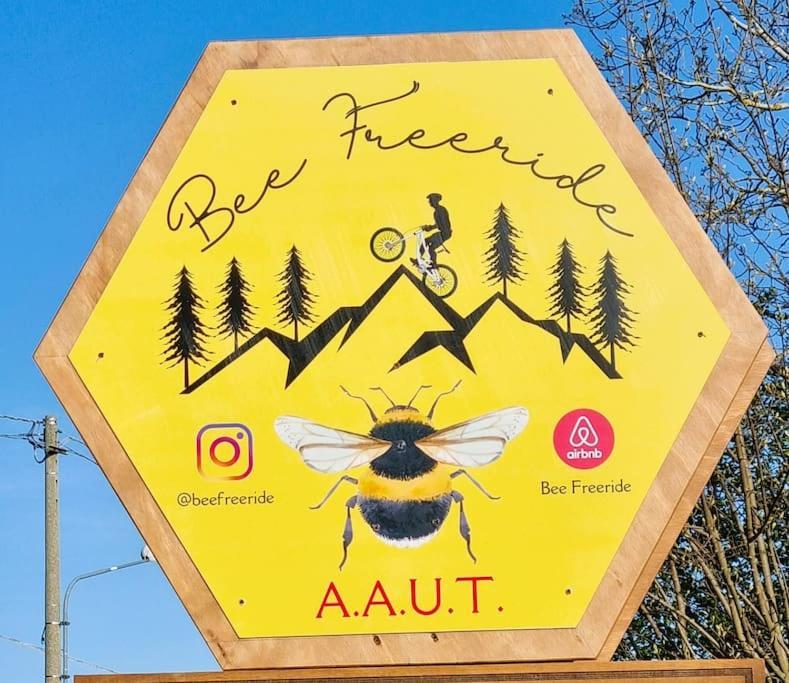 Bee Freeride Biker House Apartment Magliolo Екстериор снимка